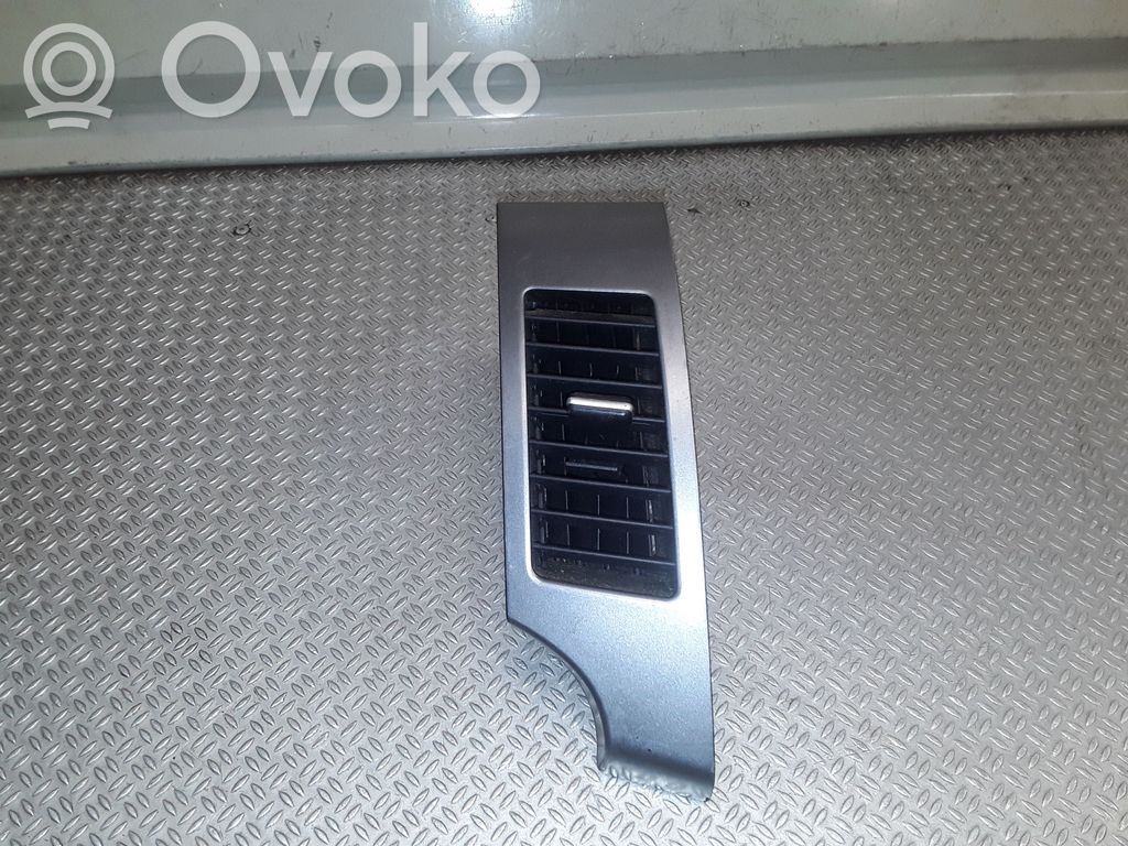 Mitsubishi Outlander Luftausströmer Lüftungsdüse Luftdüse Mitte 