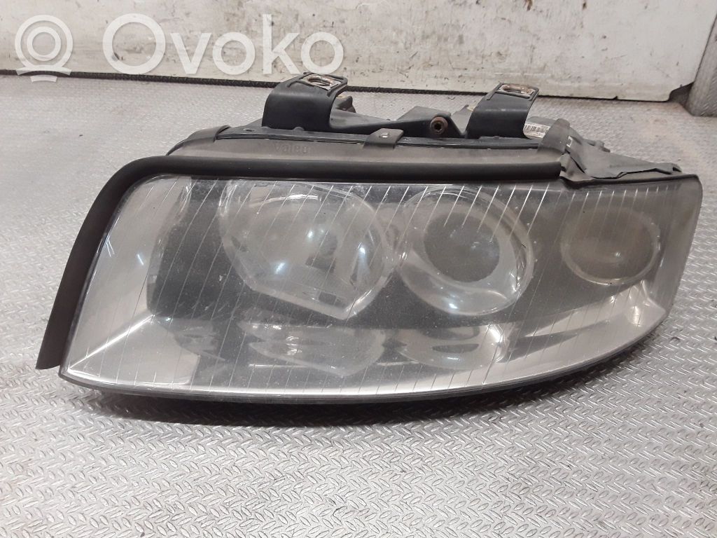 Audi A4 S4 B6 8E 8H Headlight/headlamp 