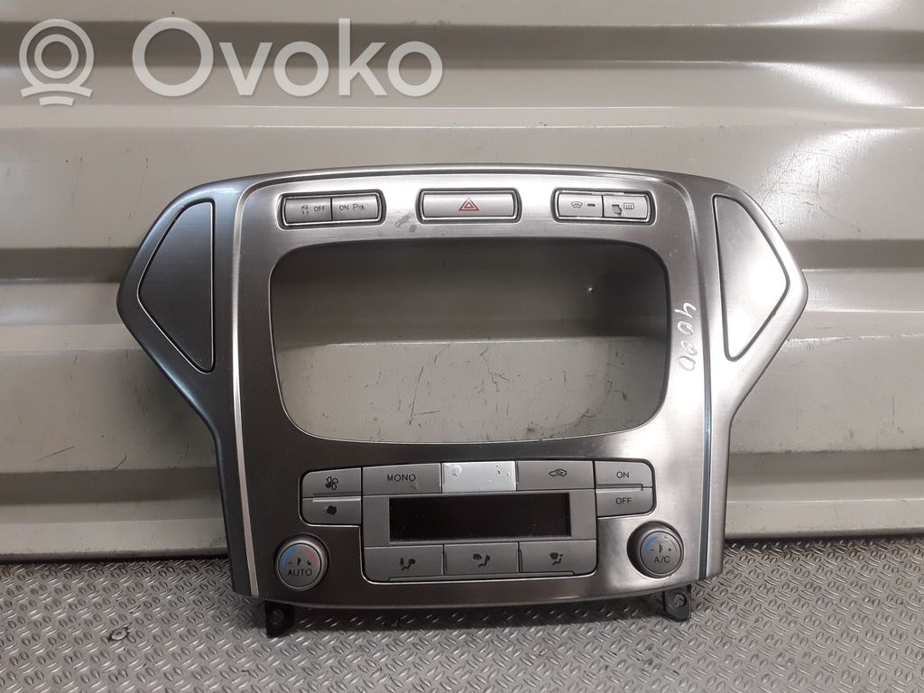 Ford Mondeo MK IV Climate control unit 