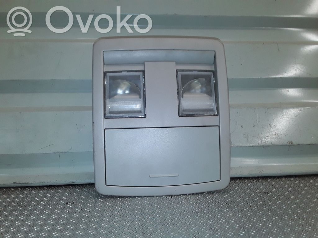 Jeep Grand Cherokee (WK) Front seat light 