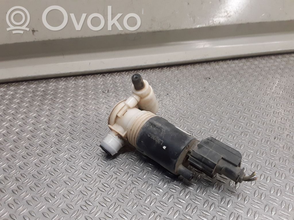 Jeep Grand Cherokee (WK) Windscreen/windshield washer pump 
