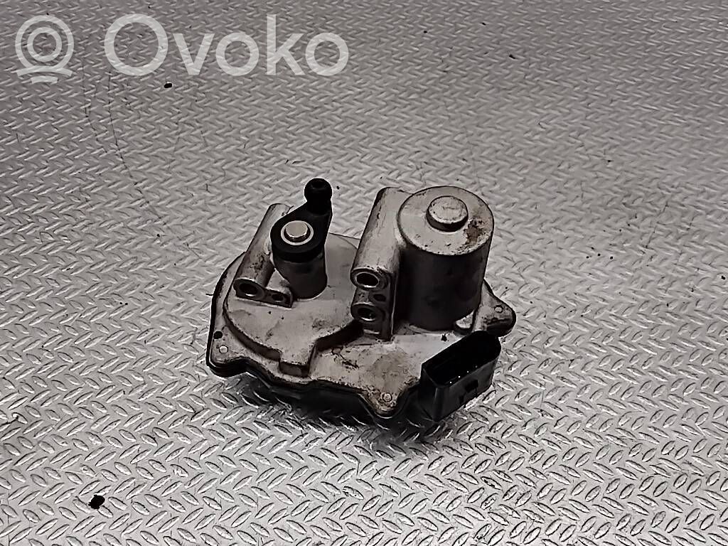 Volkswagen PASSAT B6 Imusarjan venttiilin käyttömoottori 