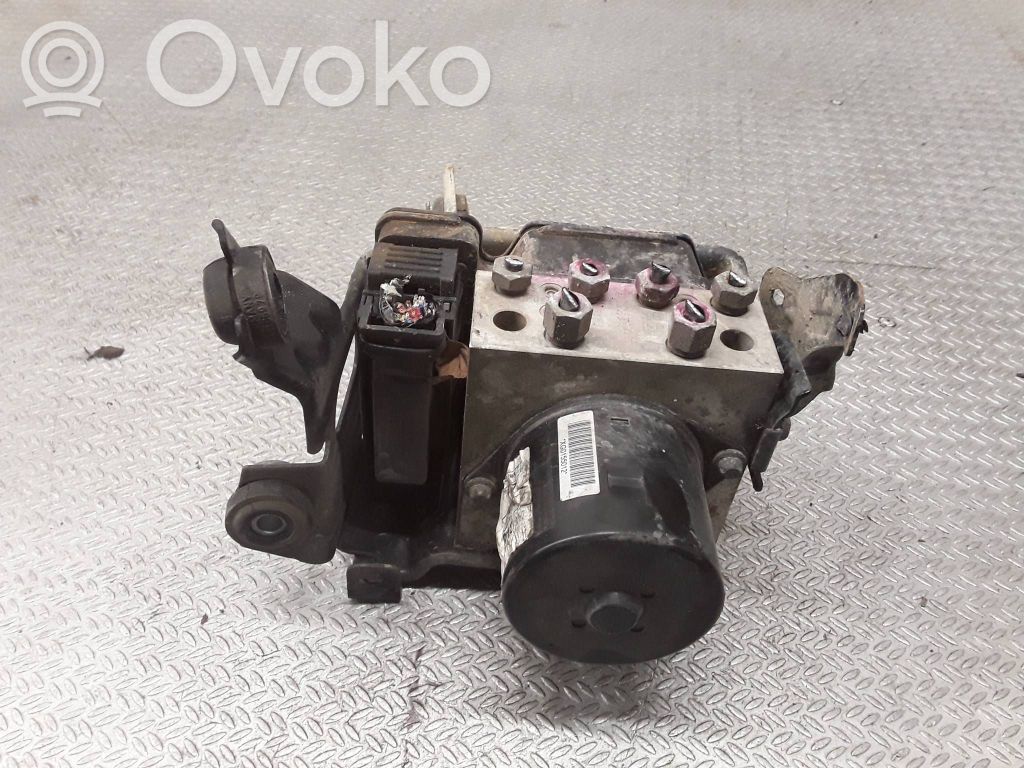 Opel Insignia A ABS bloks 