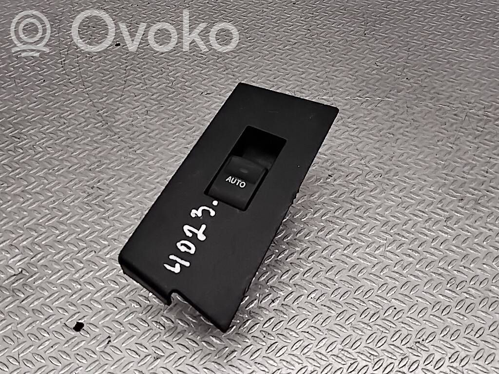 Toyota Corolla E160 E170 Electric window control switch 