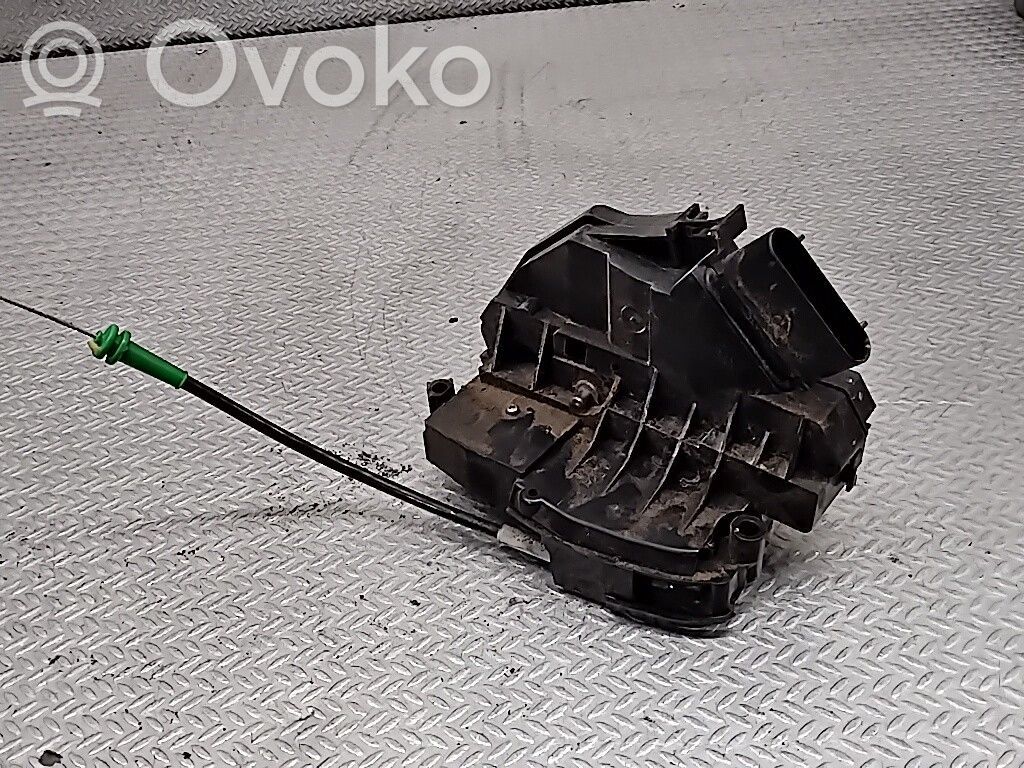 Ford Fiesta Zamek drzwi tylnych 