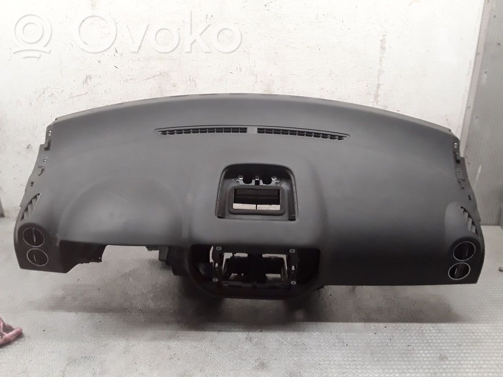 Volkswagen Golf Plus Dashboard 