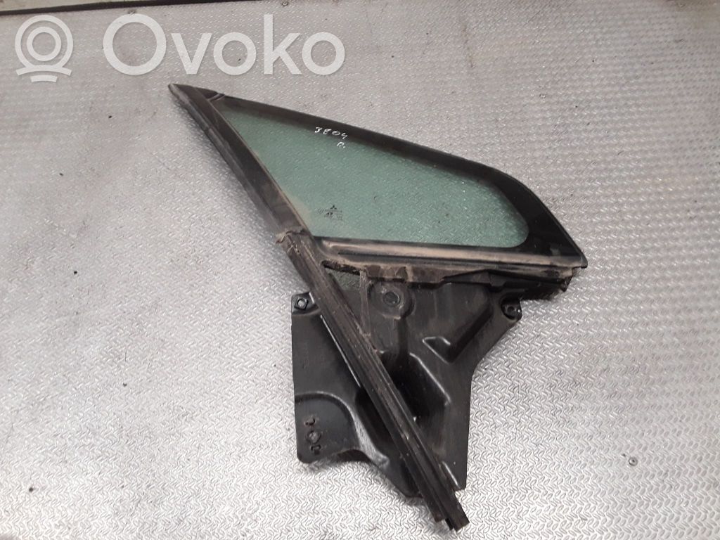 Fenêtre latérale vitre avant (coupé)