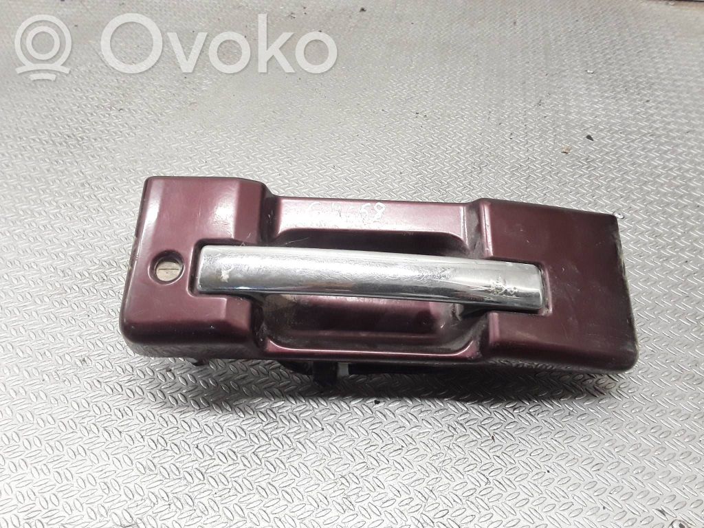 Loading door exterior handle