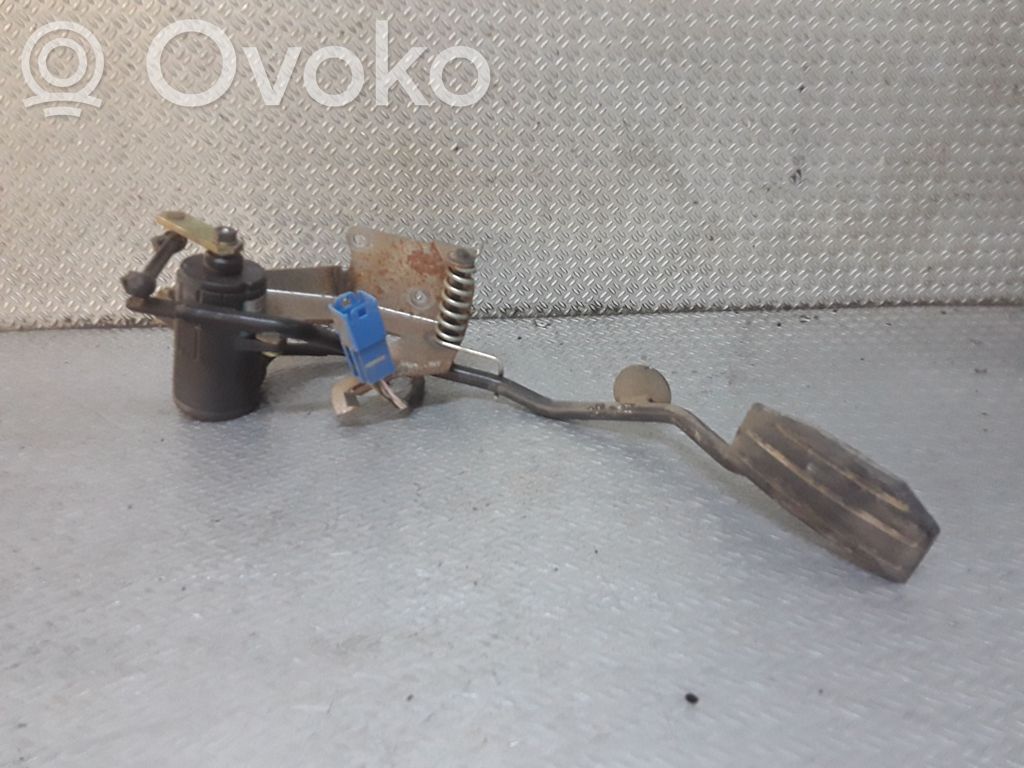Accelerator throttle pedal   0281002296,09129107