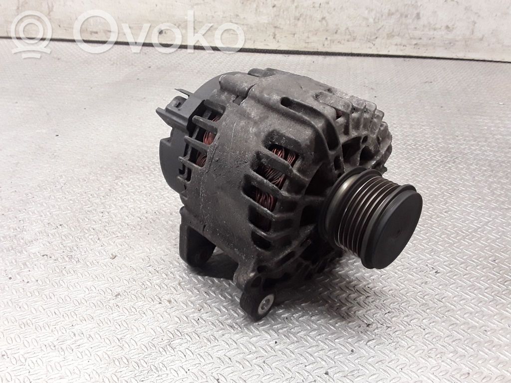 Volkswagen Polo V 6R Alternador 