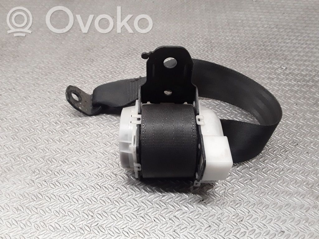 Mitsubishi Lancer VIII Cinturón trasero 