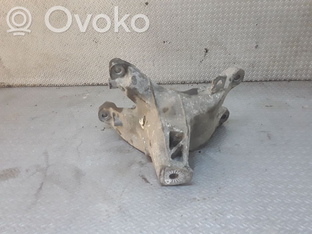 Halterung Lager Motor   8K0199308BT
