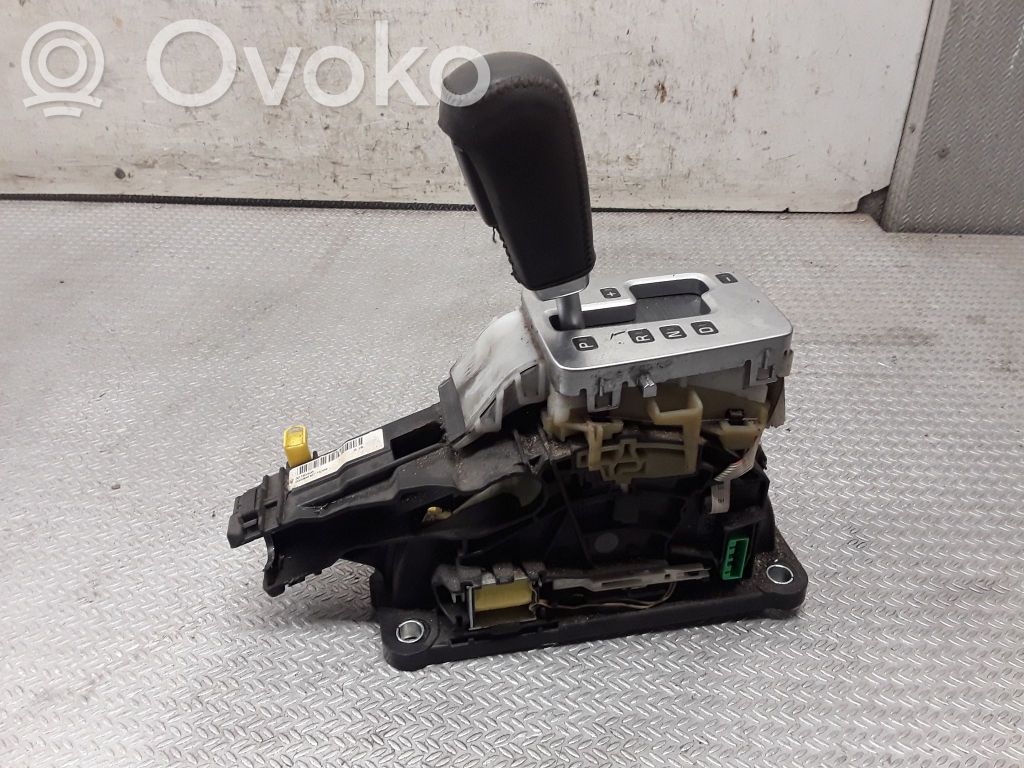 Volvo S80 Gear shifter/selector 