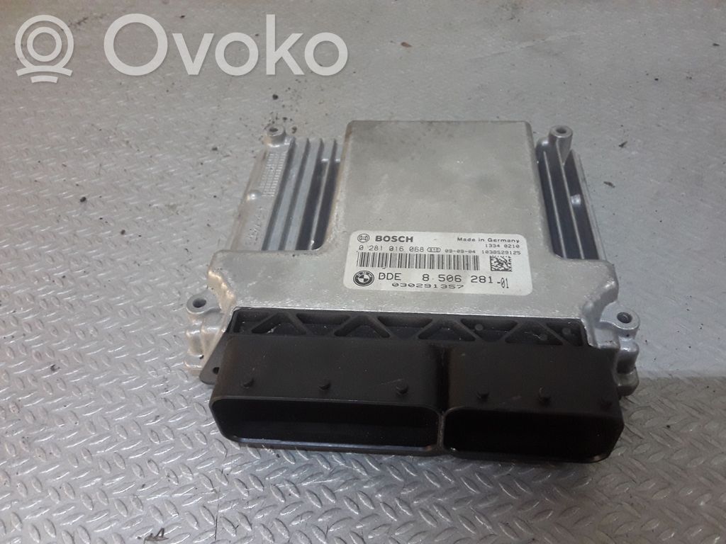 BMW 1 E81 E87 Engine control unit/module 