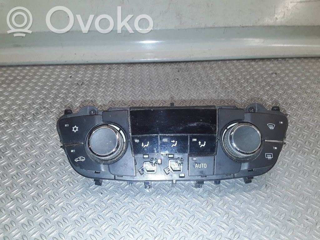 Opel Insignia A Climate control unit 