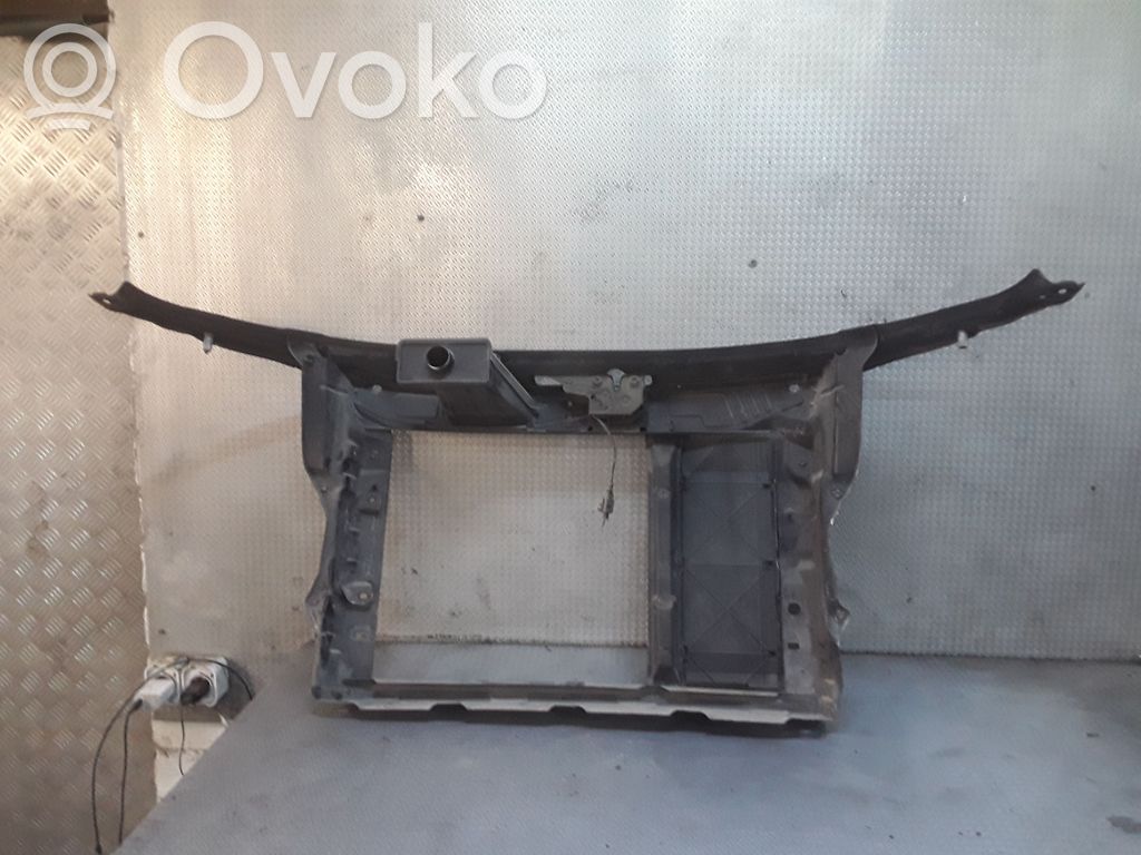 Панель радиаторов   5J0805637