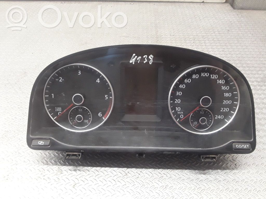Volkswagen Caddy Speedometer (instrument cluster) 