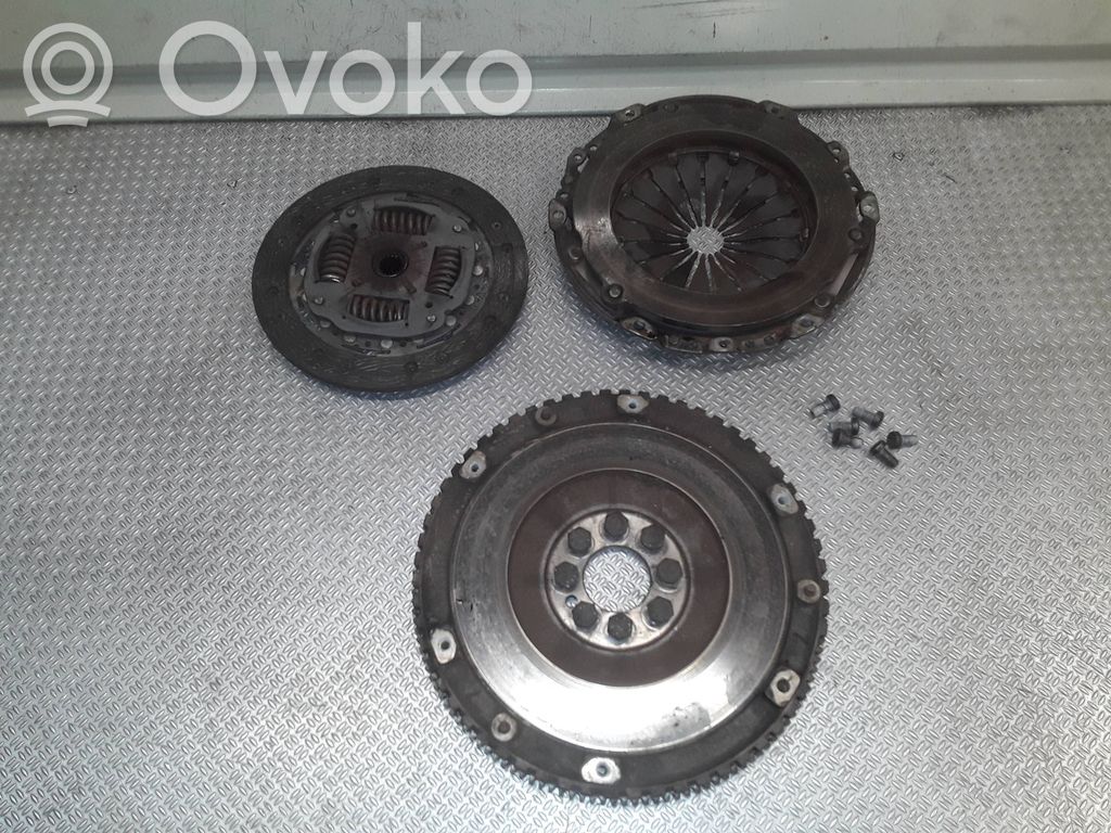 Kit d'embrayage   9661027980,323060610,123040710