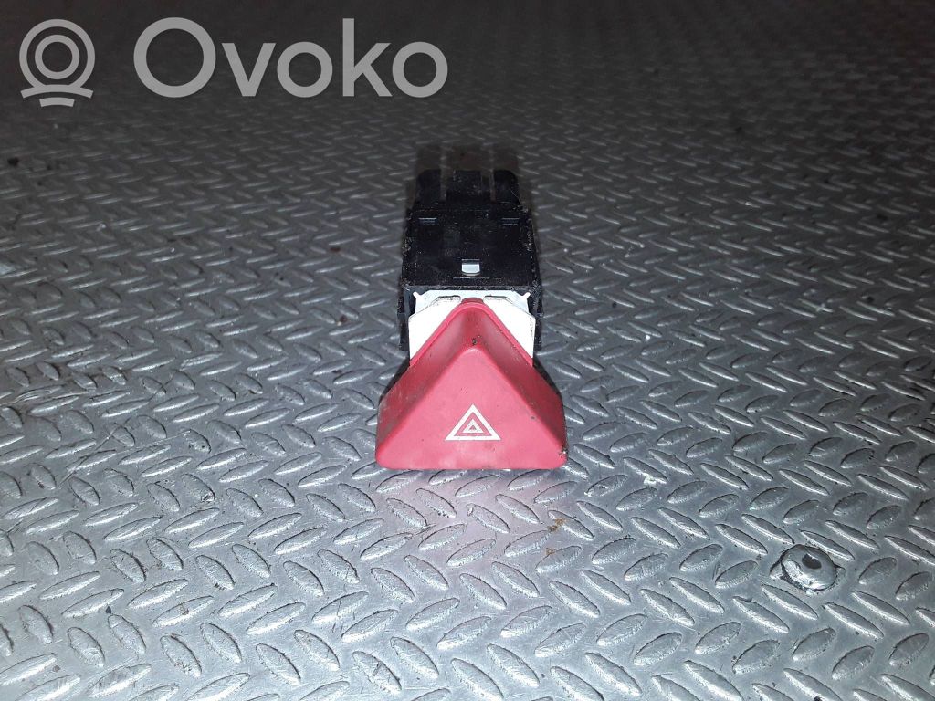Hazard light switch   5M0953509