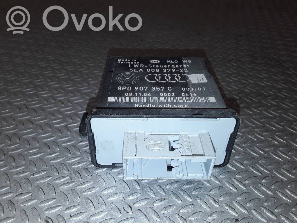 Module d'éclairage LCM   8P0907357C