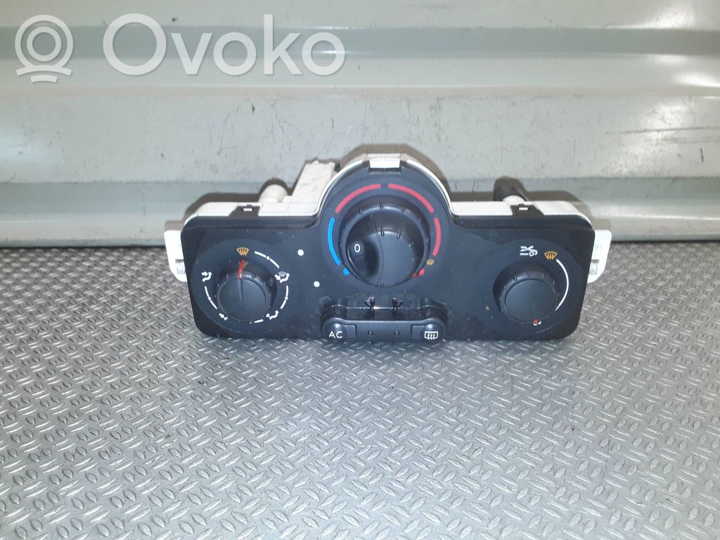 Renault Modus Climate control unit 