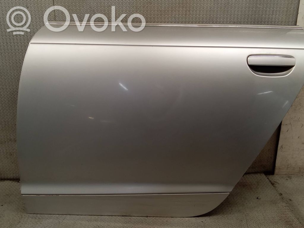Rear door