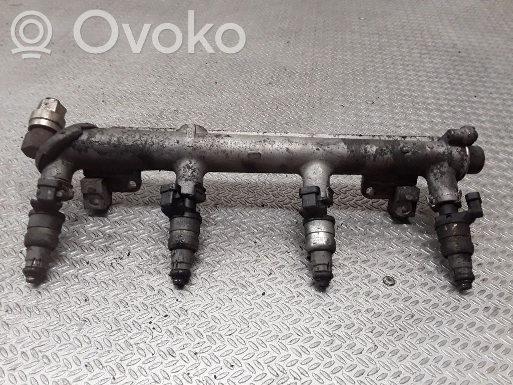 Fuel injectors set   12564446