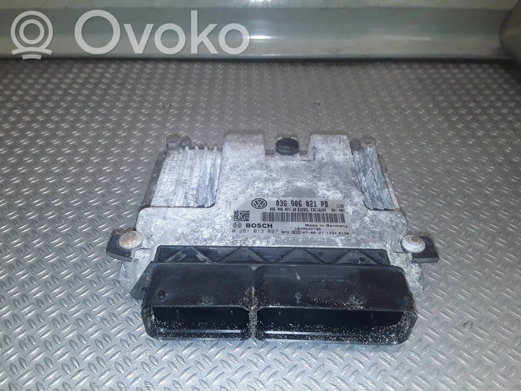 Volkswagen PASSAT B6 Unitate/modul de control motor 
