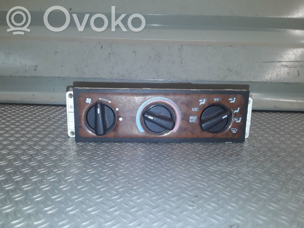 Climate control unit   F57H19C733AB