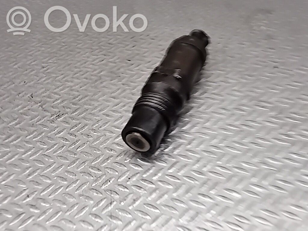 Inyector de combustible   KCA27S77,028130201B
