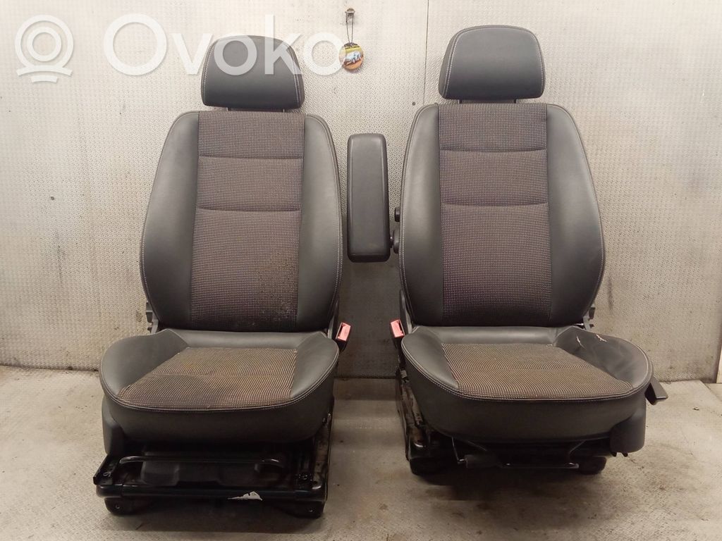 Seat set