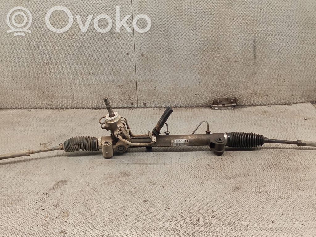 Opel Zafira B Steering rack 