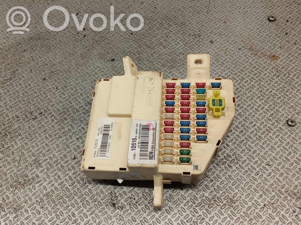 KIA Carens II Fuse module 