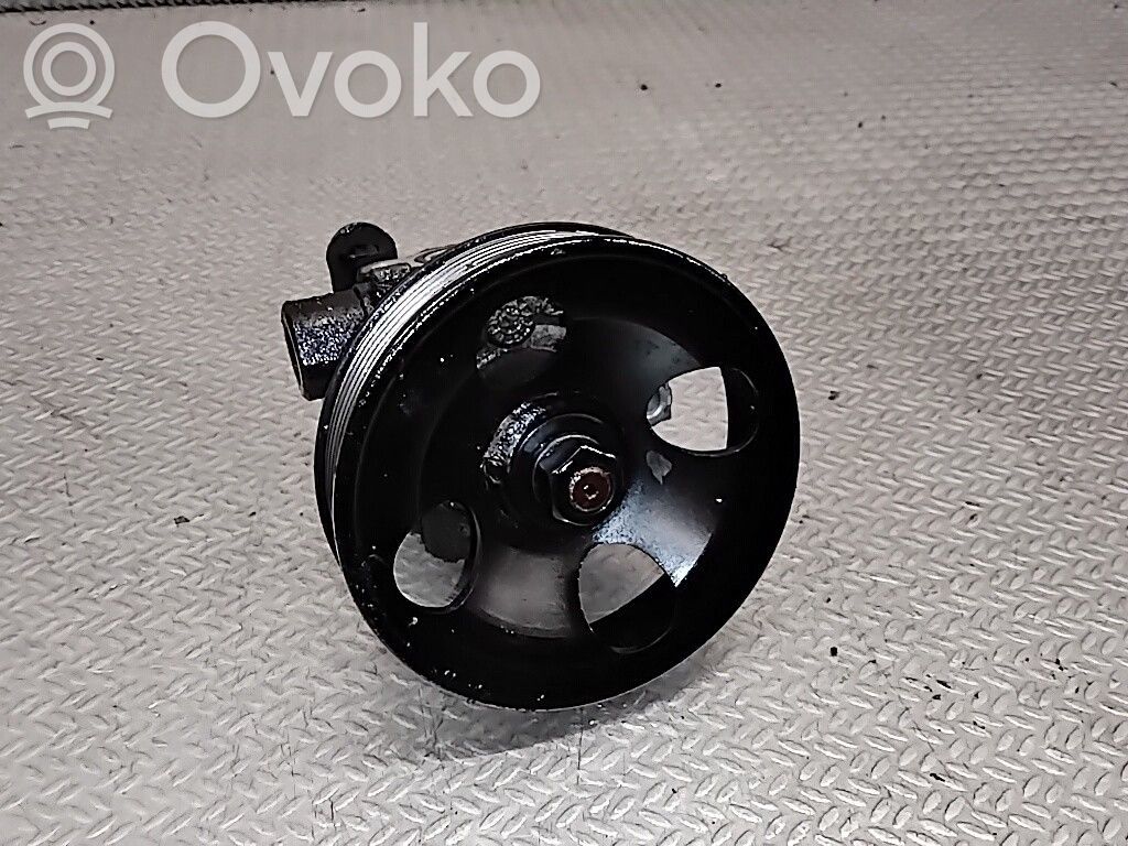 KIA Carens II Pompa servosterzo 