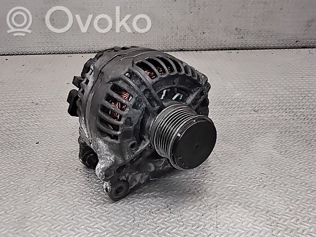 Volkswagen Touran I Generatore/alternatore