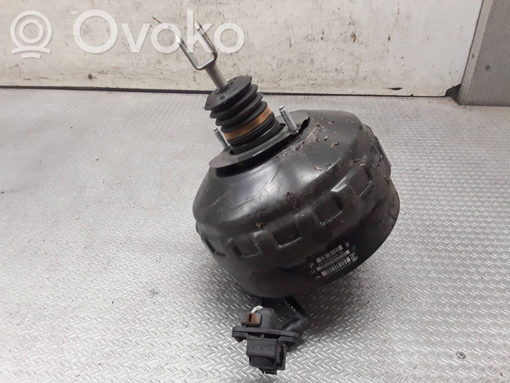 BMW 3 E90 E91 Brake booster 