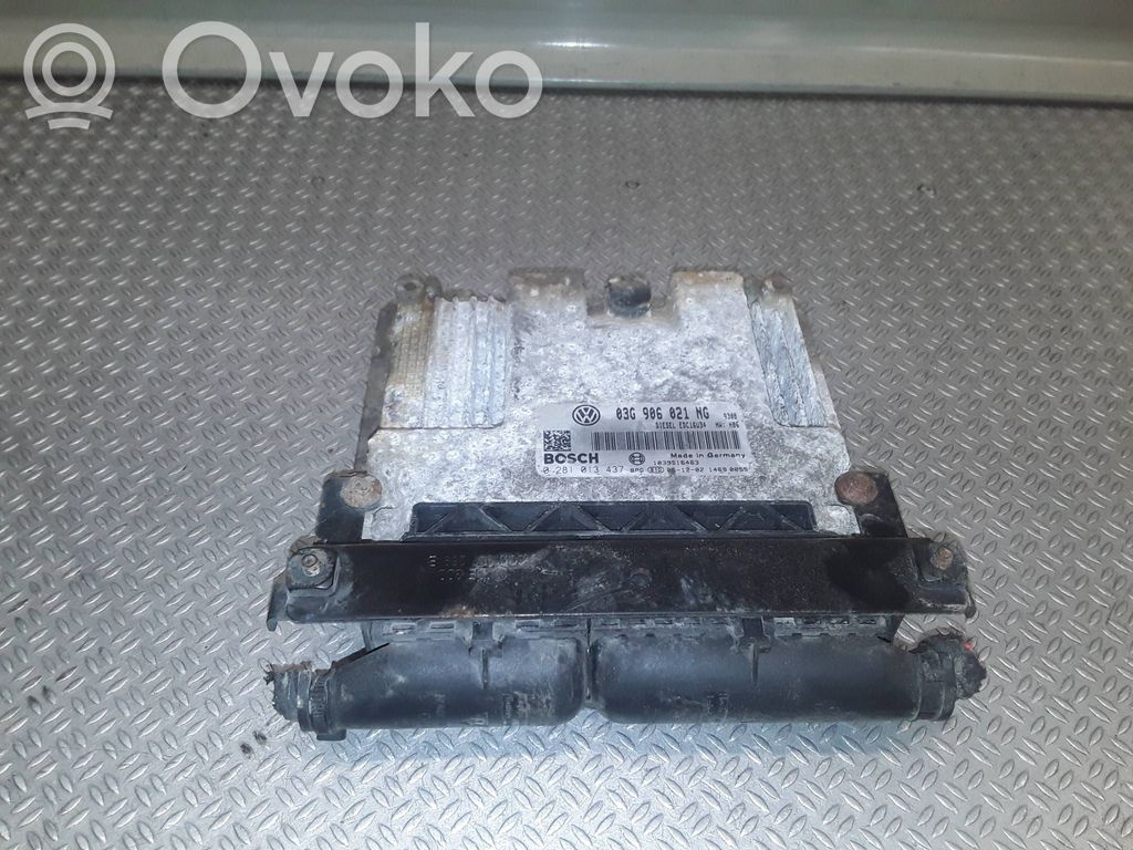 Volkswagen PASSAT B6 Engine control unit/module 
