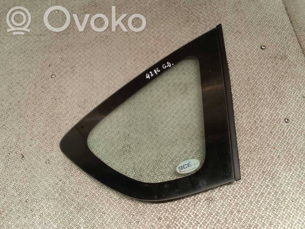 Vidrio lateral trasero
