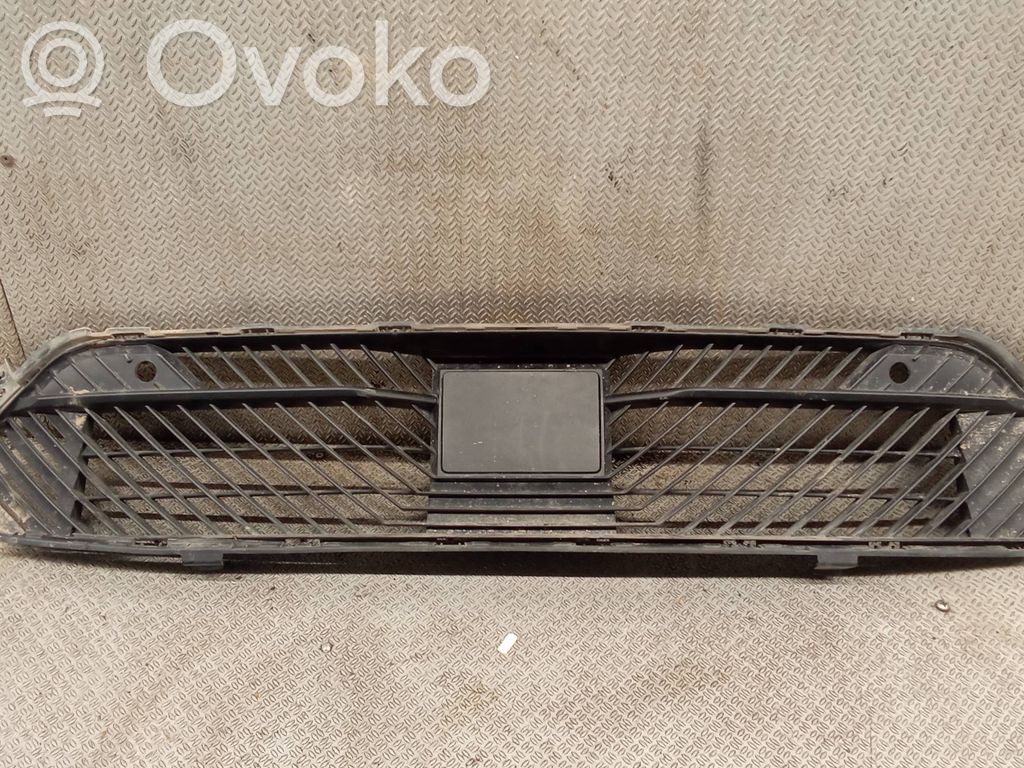 Citroen C4 III e-C4 Front bumper lower grill 