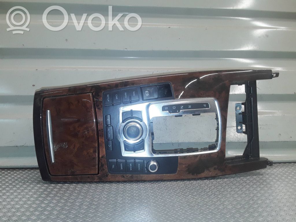 Multimedijos kontroleris   4F1864261B