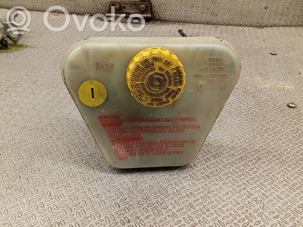 Audi A8 S8 D3 4E Brake fluid reservoir 
