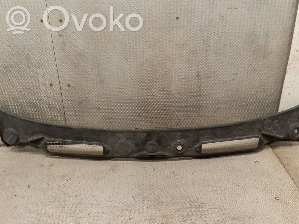 BMW 1 E81 E87 Wiper trim 