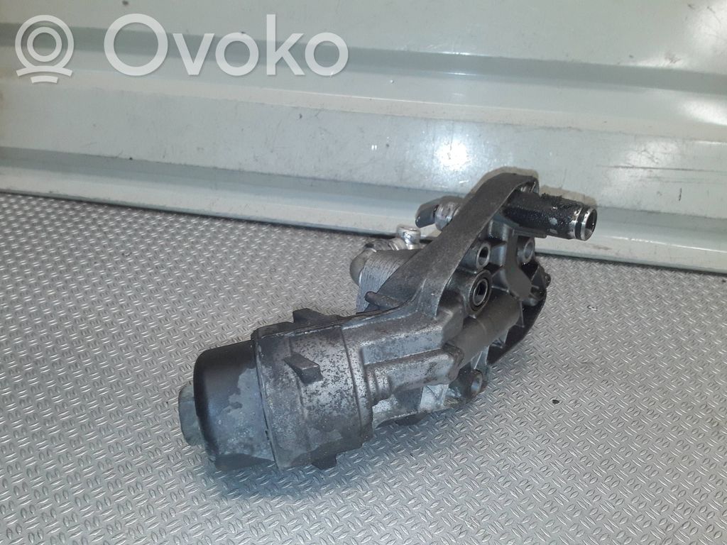 Opel Insignia A Mocowanie / uchwyt filtra oleju 