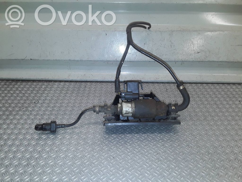Volkswagen PASSAT B6 Pompe à carburant Webasto