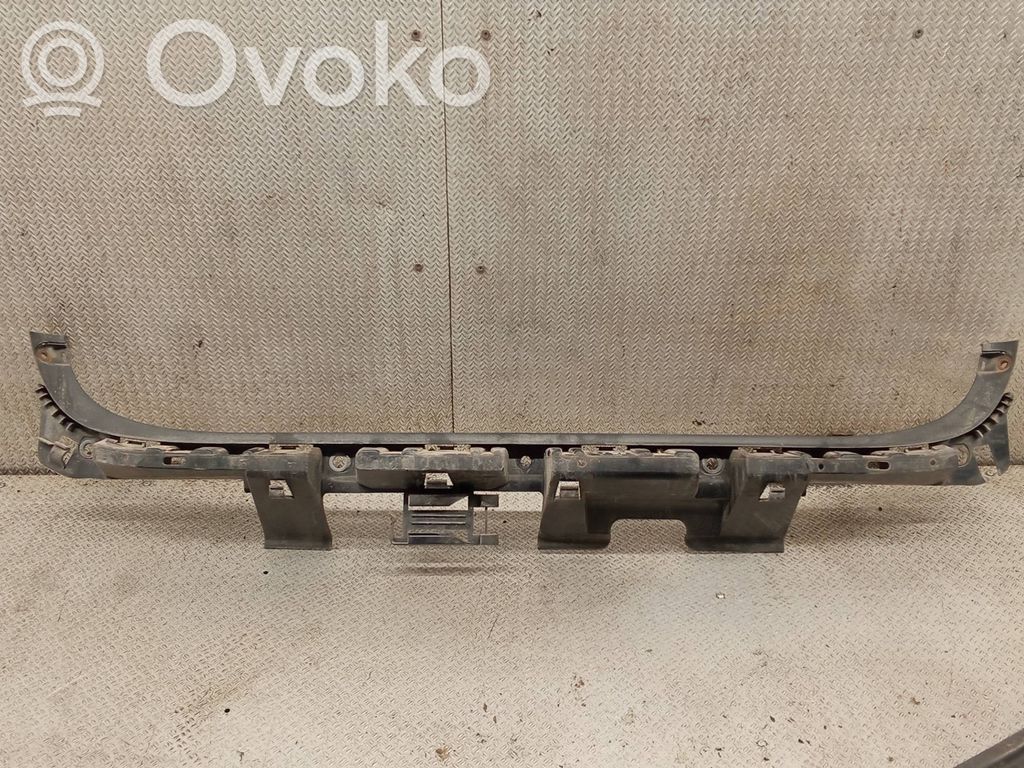 Soporte de montaje del parachoques trasero   7127720