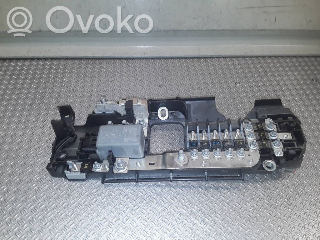 Fuse module   6C1T14A067E