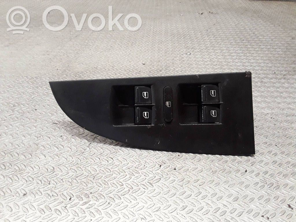 Seat Leon (1P) Electric window control switch 