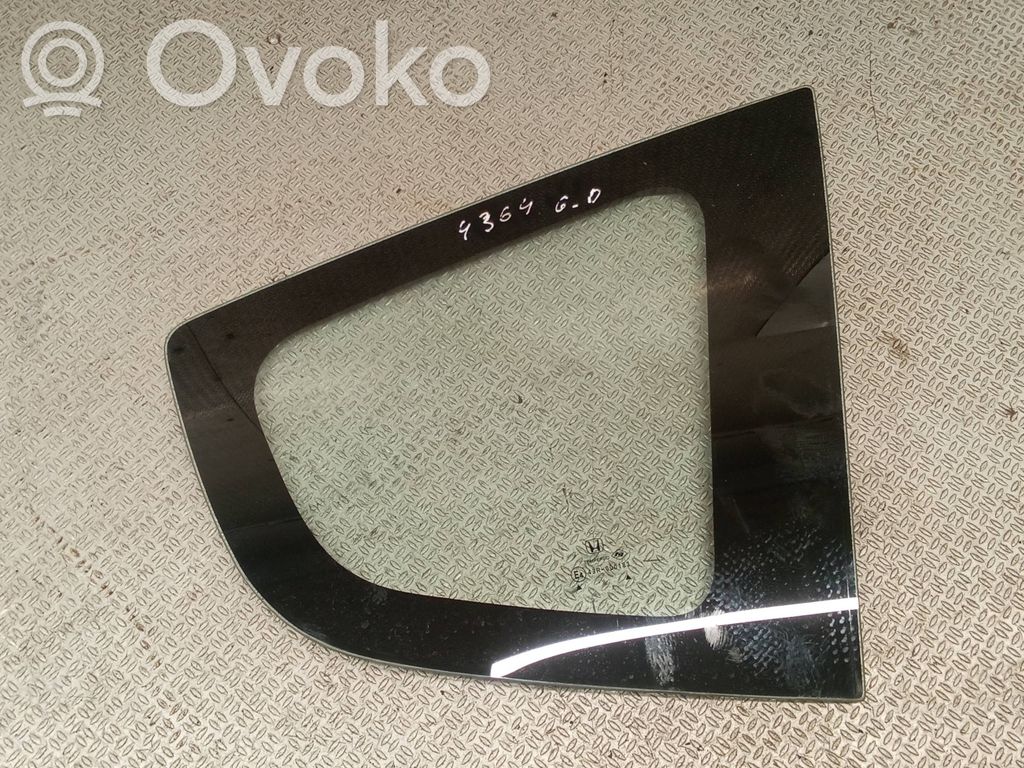 Vidrio lateral trasero