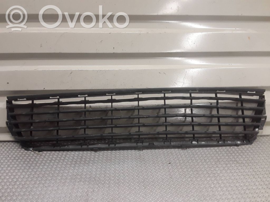 Front bumper lower grill   9681801377