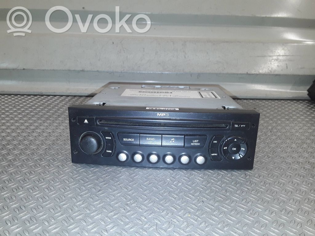 Radio / CD-Player / DVD-Player / Navigation   7648098392